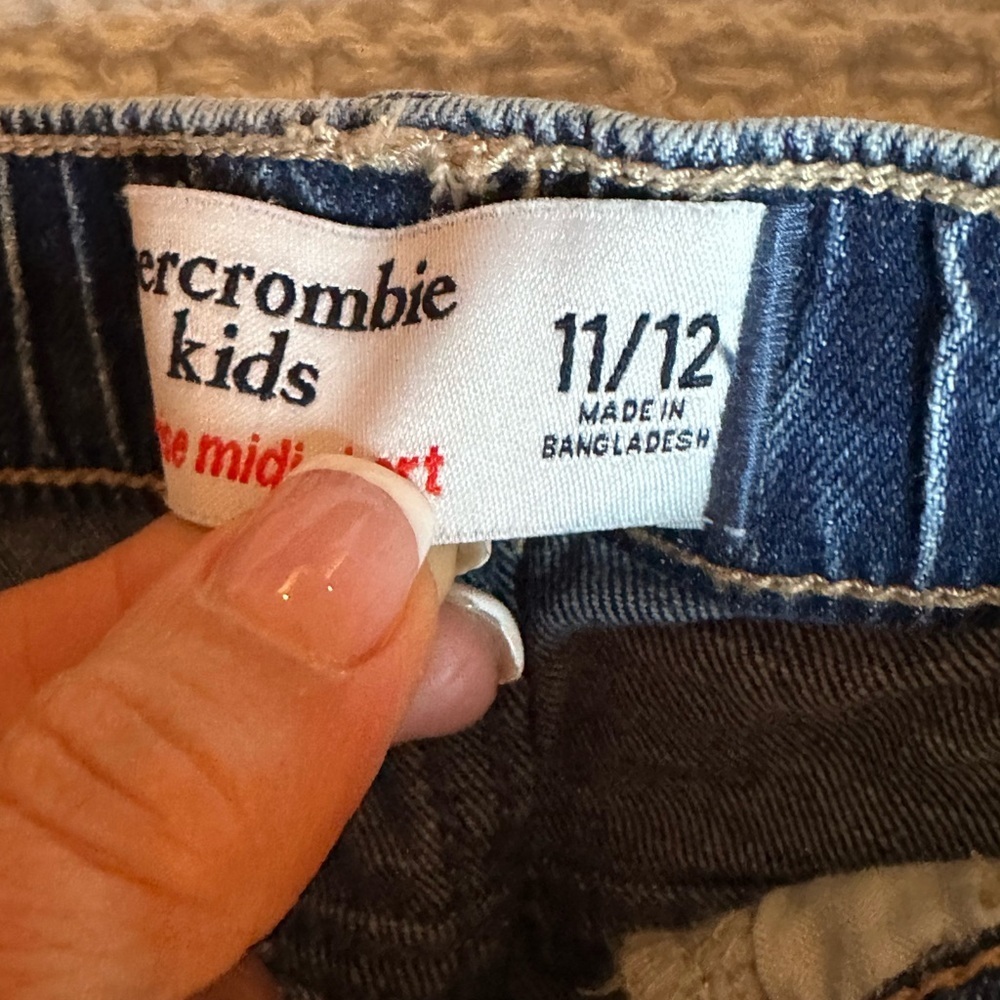 Abercrombie & Fitch Button fly denim shorts size 11/12 Girls - Picture 6 of 9